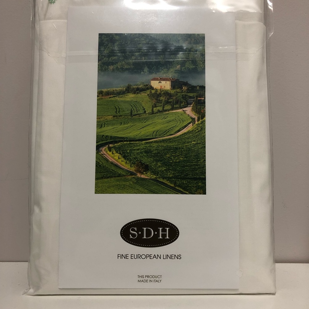 SDH Capri Percale Queen Buttoned Pillow Case